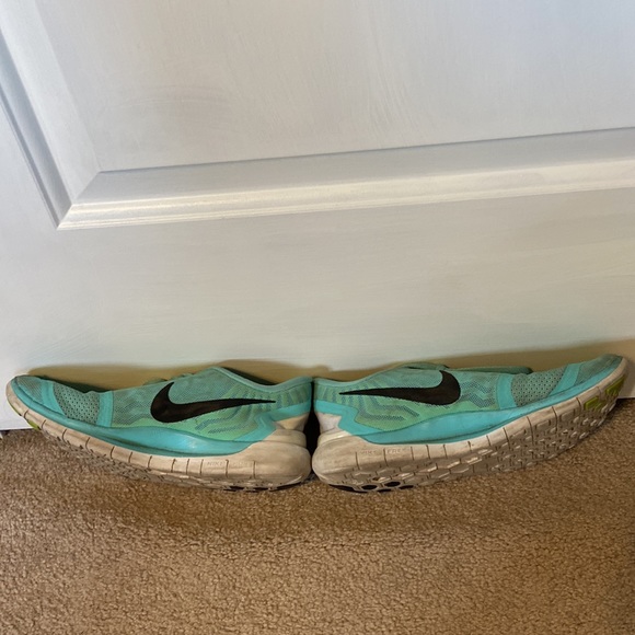 Teal Nike Women’s Free Runs 5.0 - Picture 10 of 16